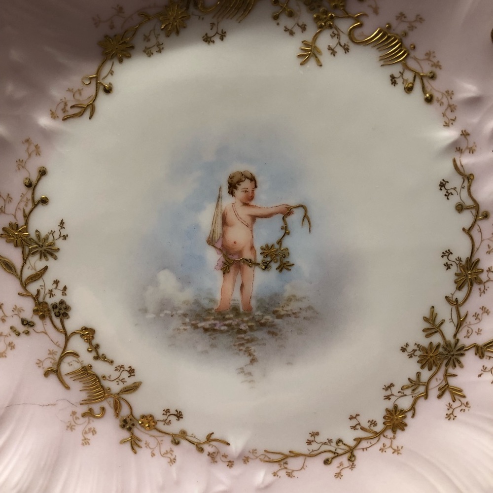 Elite Limoges France cherub plate 8”